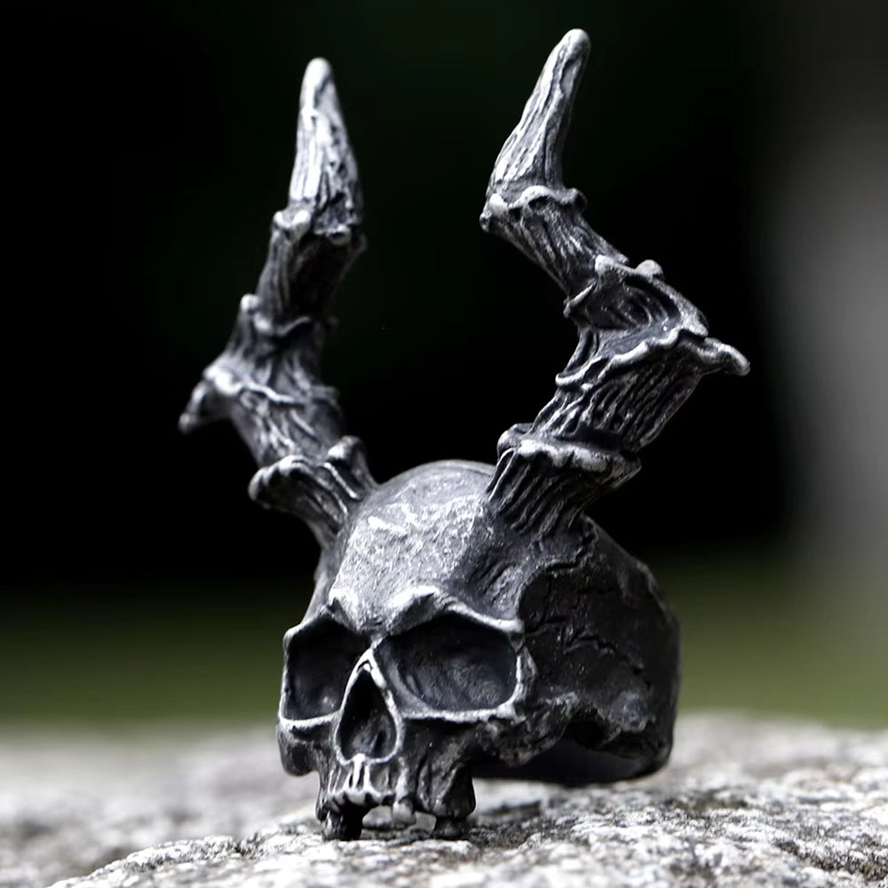 skull ring